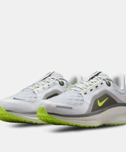 Alternative view of Men's Winflo 11 GORE-TEX Waterproof Road Running Shoes