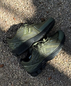 Alternative view of New Balance 1906R