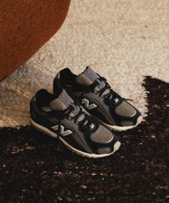 Alternative view of New Balance 204L