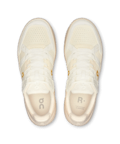 Alternative view of THE ROGER Clubhouse Ace