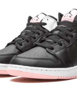 Alternative view of air jodan 1 Mid Arctic Pink Black