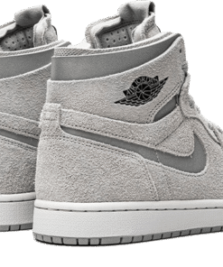 Alternative view of air jodan 1 Zoom CMFT Metallic Silver