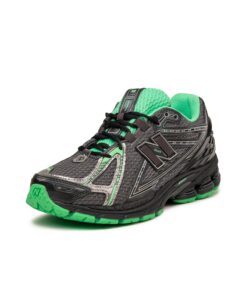 Alternative view of New Balance 1906R