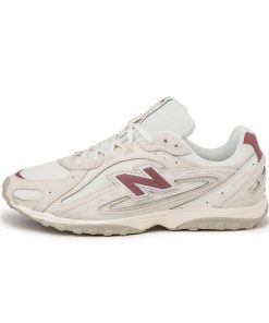 New Balance 204L