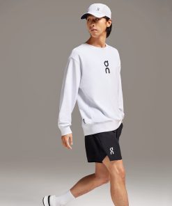 Alternative view of Club Crew