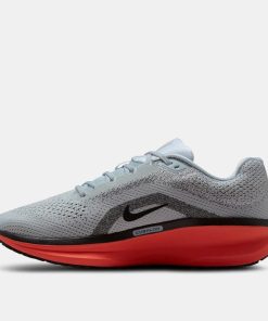 Alternative view of Men's Winflo 11 Road Running Shoes
