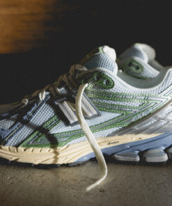 Alternative view of New Balance 1906R