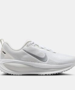 Women's Vomero 18 Road Running Shoes