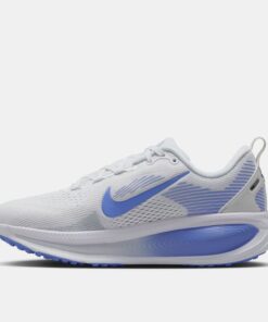 Alternative view of Women's Vomero 18 Road Running Shoes