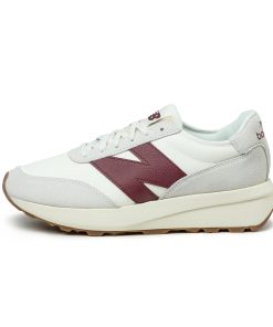 New Balance 370