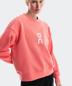 Alternative view of Club Crew