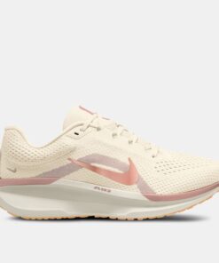 Alternative view of Women's Winflo 11 Road Running Shoes