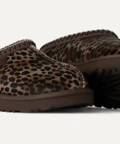 Alternative view of Women's Tasman Caspian