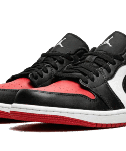 Alternative view of air jodan 1 Low Bred Toe