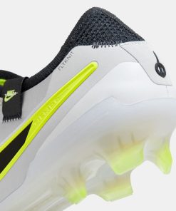 Tiempo Legend 10 Elite FG Football Shoes