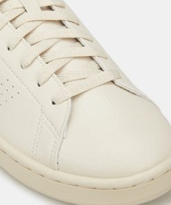 Women's Advantage Shoe