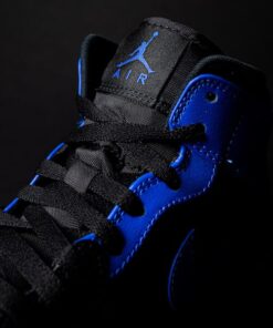 Alternative view of air jodan 1 Mid Hyper Royal Tumbled Leather