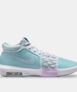 LeBron Witness 8 Basketball Shoes