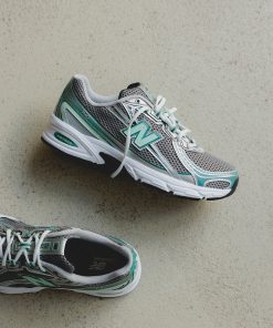 Alternative view of New Balance 740