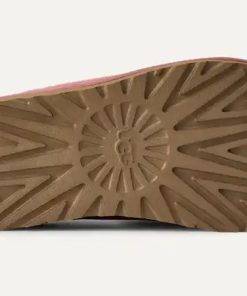 Alternative view of Femme Tasman II