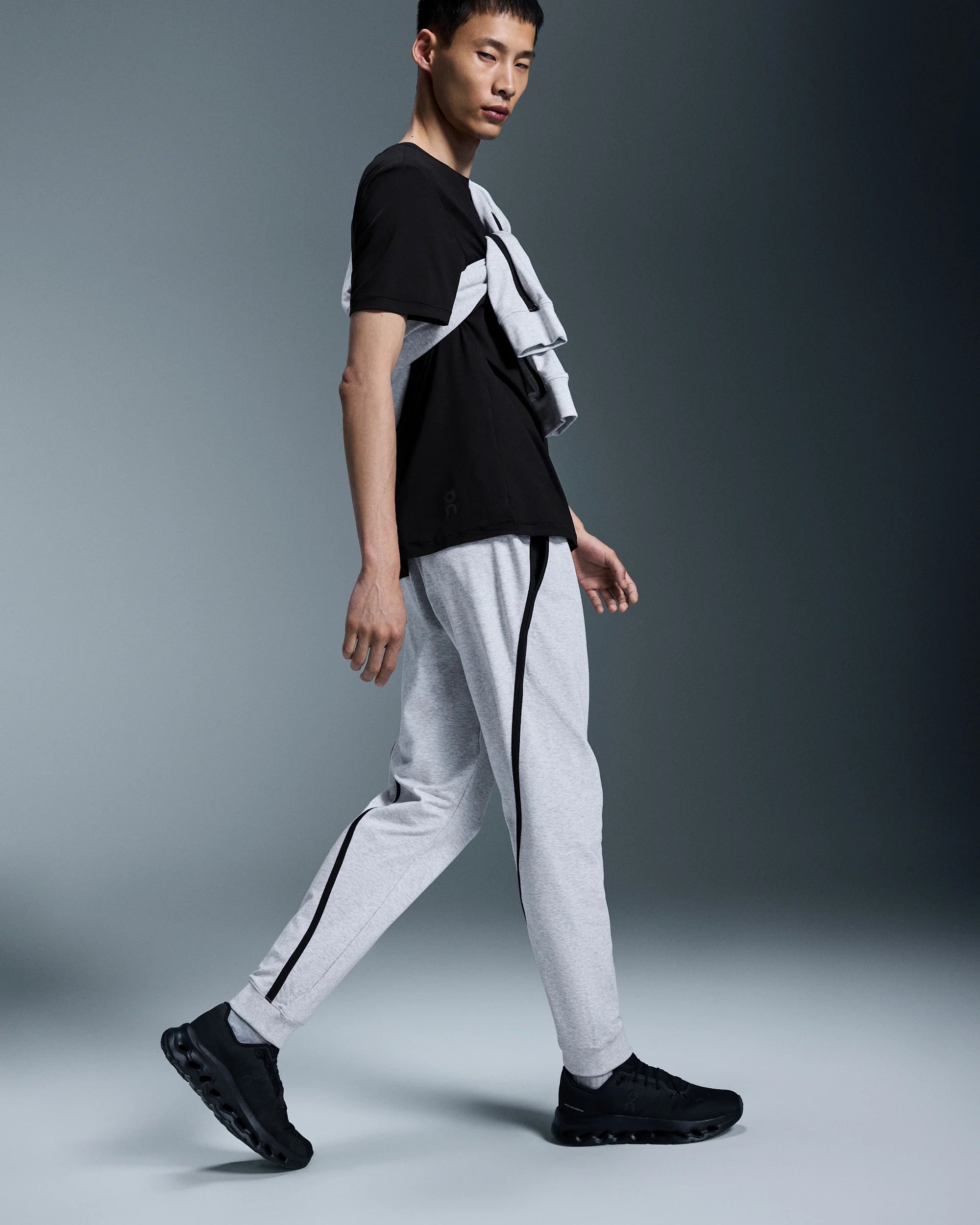 Studio Joggers - Image 4