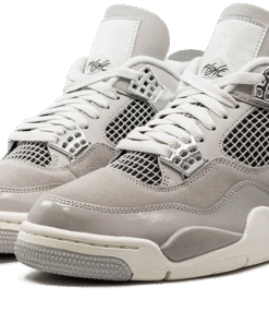 Alternative view of air jodan 4 Retro Frozen Moments