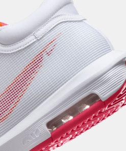 LeBron Witness 8 Basketball Shoes