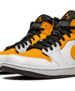 Alternative view of air jodan 1 Mid University Gold