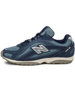 New Balance 204L