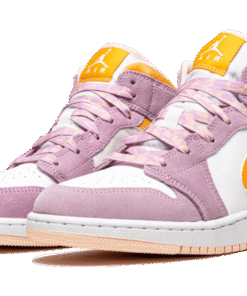 Alternative view of air jodan 1 Mid SE Arctic Pink