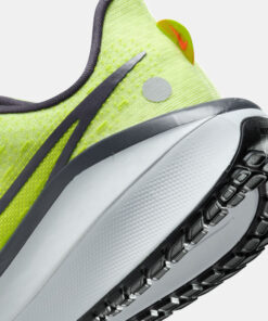 Women's Vomero 17 Road Running Shoes