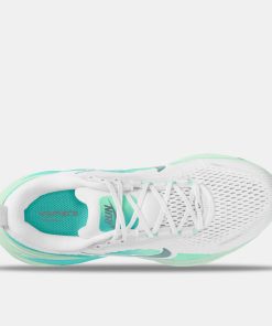 Women's Vomero 18 Road Running Shoes