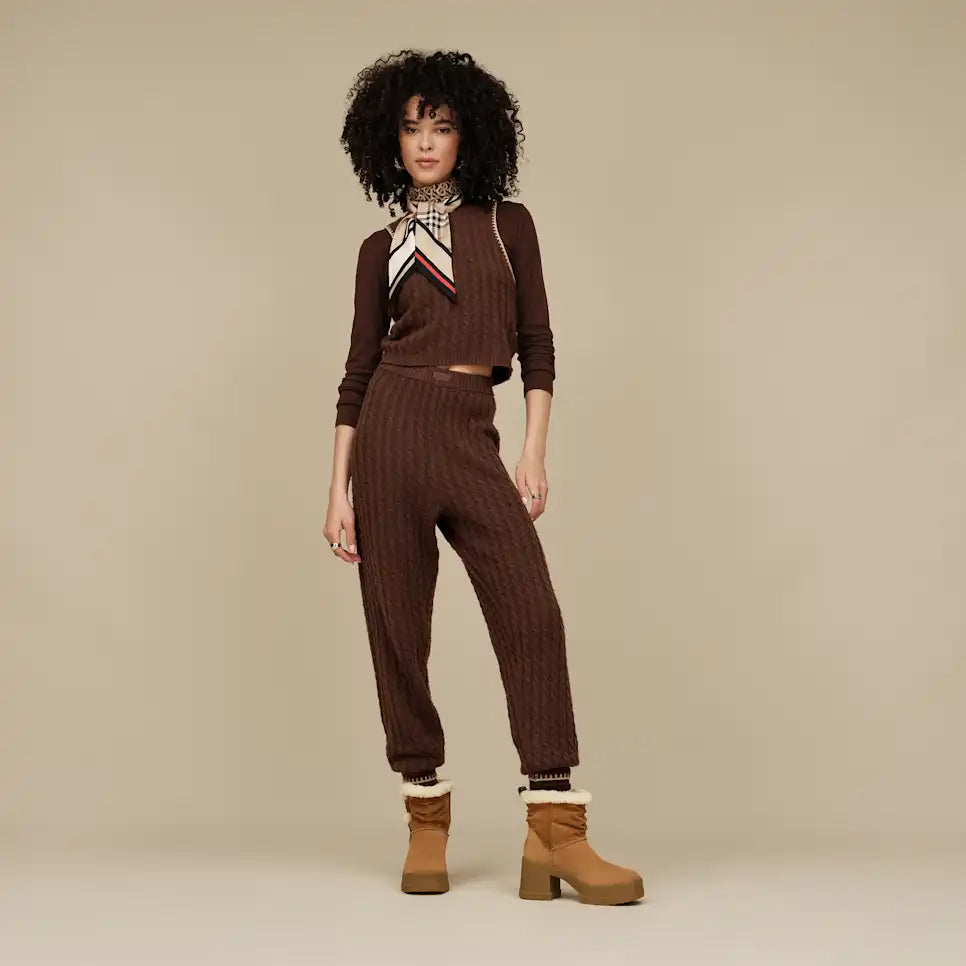 Femme Lorelai Cable Knit Jogger - Image 8