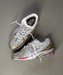 Alternative view of New Balance 1906R