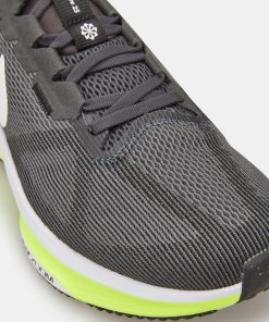Men's Structure 25 Road Running Shoes