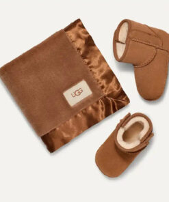 Baby Classic Boot And Lovey Blanket