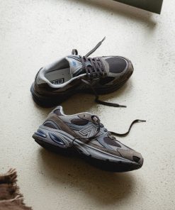 Alternative view of New Balance 2010