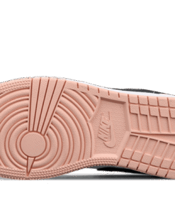 Alternative view of air jodan 1 Low Light Arctic Orange Pink