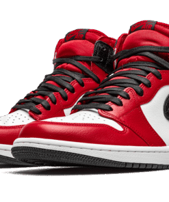 Alternative view of air jodan 1 Retro High Satin Snake Chicago