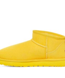 (WMNS)  Classic Ultra Mini Boot 'Canary Yellow' 1116109-CAN