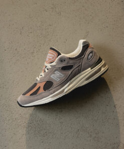 Alternative view of New Balance 991 v2 *Made in England*