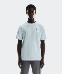 Alternative view of Graphic-T