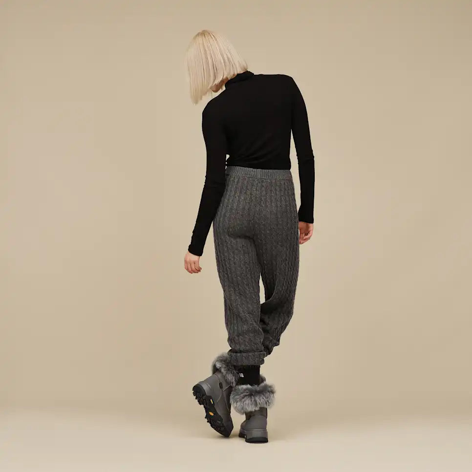 Femme Lorelai Cable Knit Jogger - Image 13