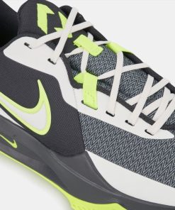 Precision VI Basketball Shoe