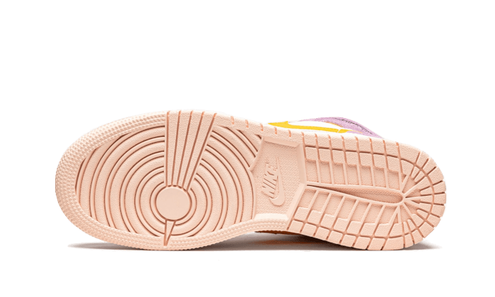 air jodan 1 Mid SE Arctic Pink - Image 3