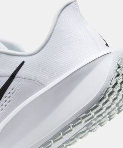 Men's Quest 6 Road Running Shoes