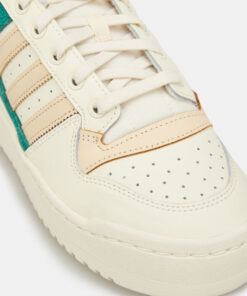 Women's Forum Bold Shoe