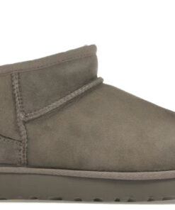 Alternative view of (WMNS)  Classic Ultra Mini Boot 'Smoke Plume' 1116109-SKP