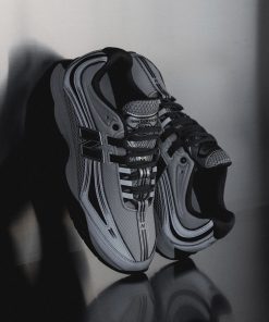 Alternative view of New Balance RC56