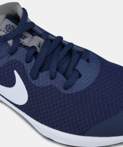 Kids' Revolution 6 Shoe (Older Kids)